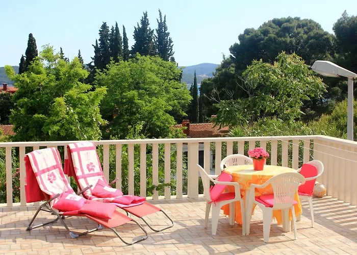 With Parking Space Orebic, Peljesac - 4588 오레비츠